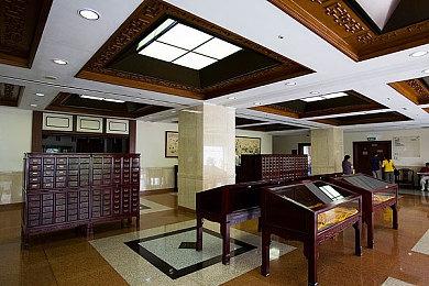 动作RPG外传《百英雄传：崛起》现已登陆各大平台